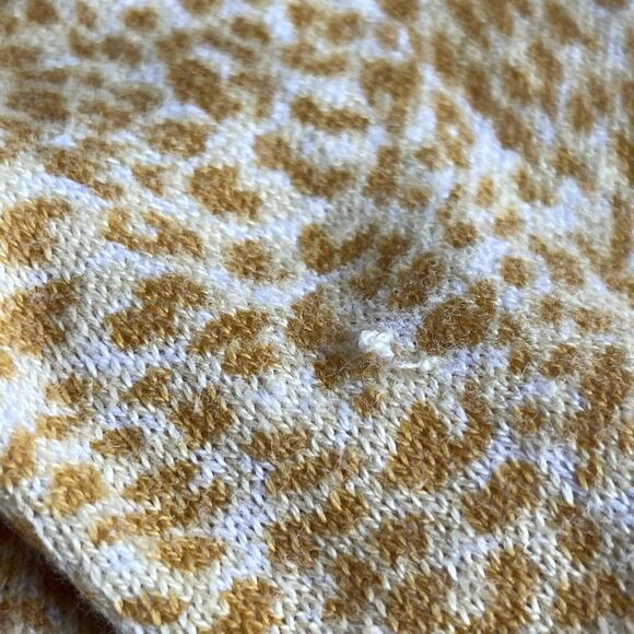 Talbots Button Front Top Women PL Yellow Animal Print Long Sleeve V Neck V80 - Picture 11 of 16